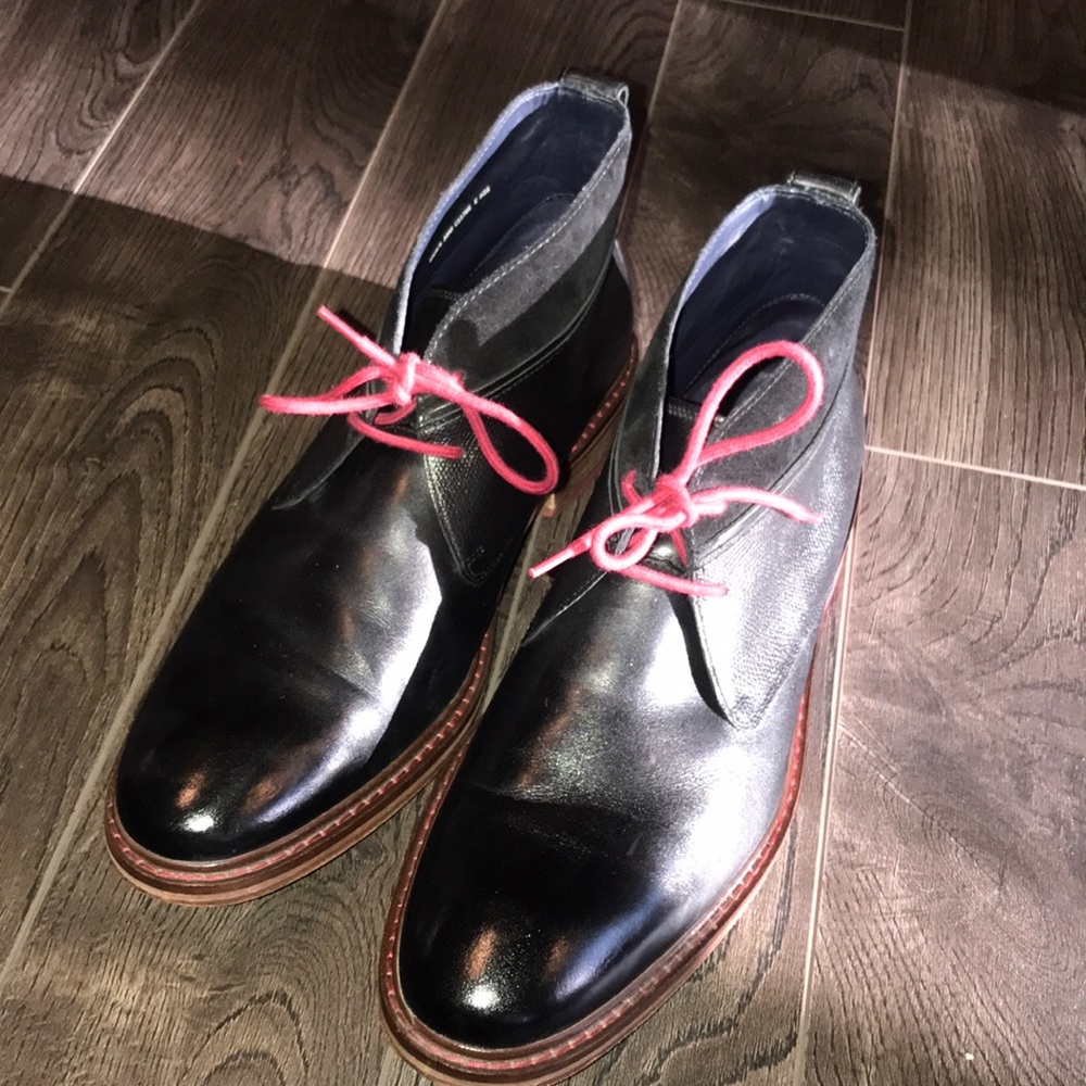 Barely worn Cole Haans! Sharp!